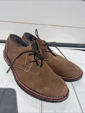 Men's Penguin Brown Suede Lace-Up Shoes